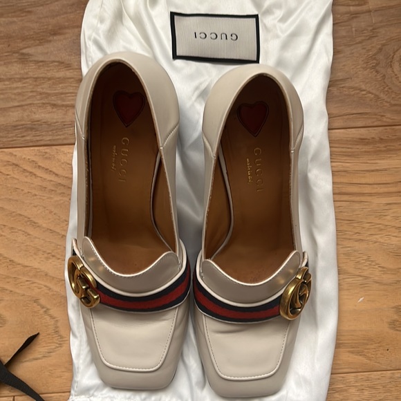 Gucci Payton Beige Loafers - Picture 6 of 6